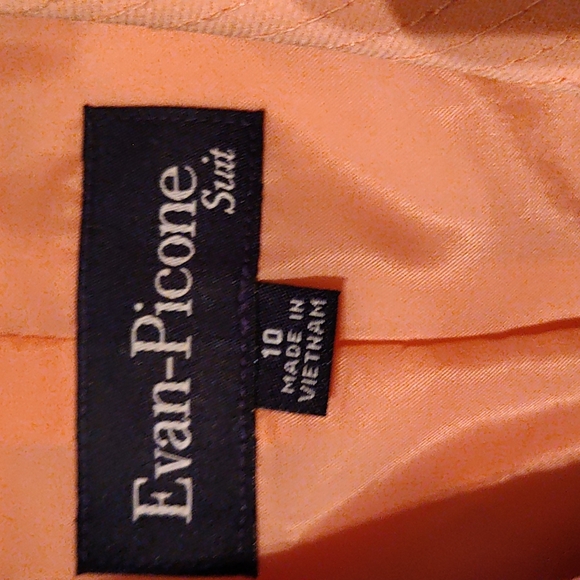 Evan Picone 2 Pc Skirt Suit, Size 10 - Picture 3 of 6